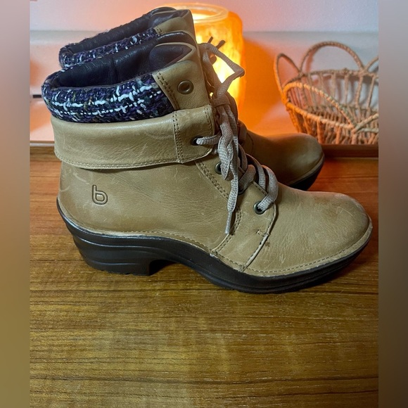 Bionica Shoes - Bionica Women Romulus Ankle Boots 4572005 Camel Tan Wool & Leather Upper Size 7M